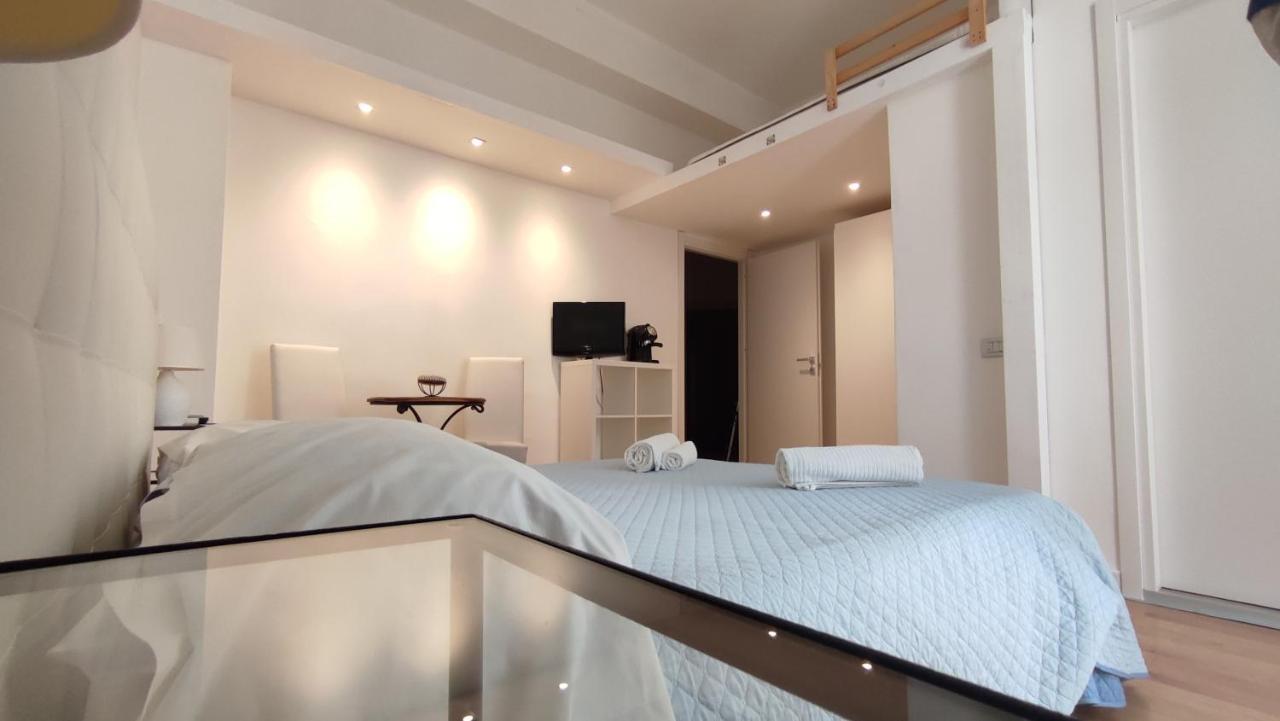 Bed and Breakfast Living Cagliari Marina Exterior foto