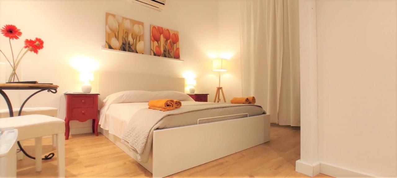 Bed and Breakfast Living Cagliari Marina Exterior foto